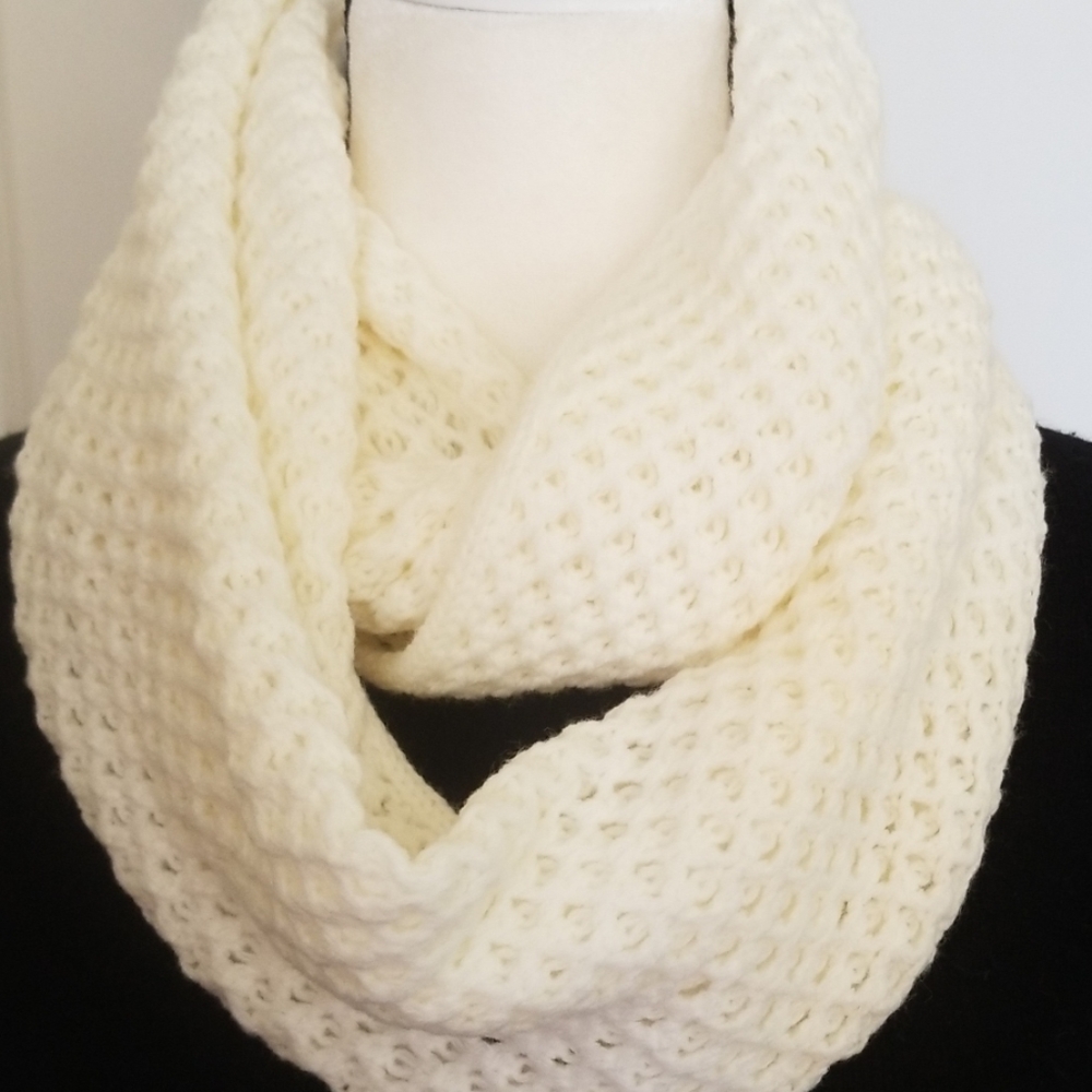 Infinity scarf - Picture 2 of 6